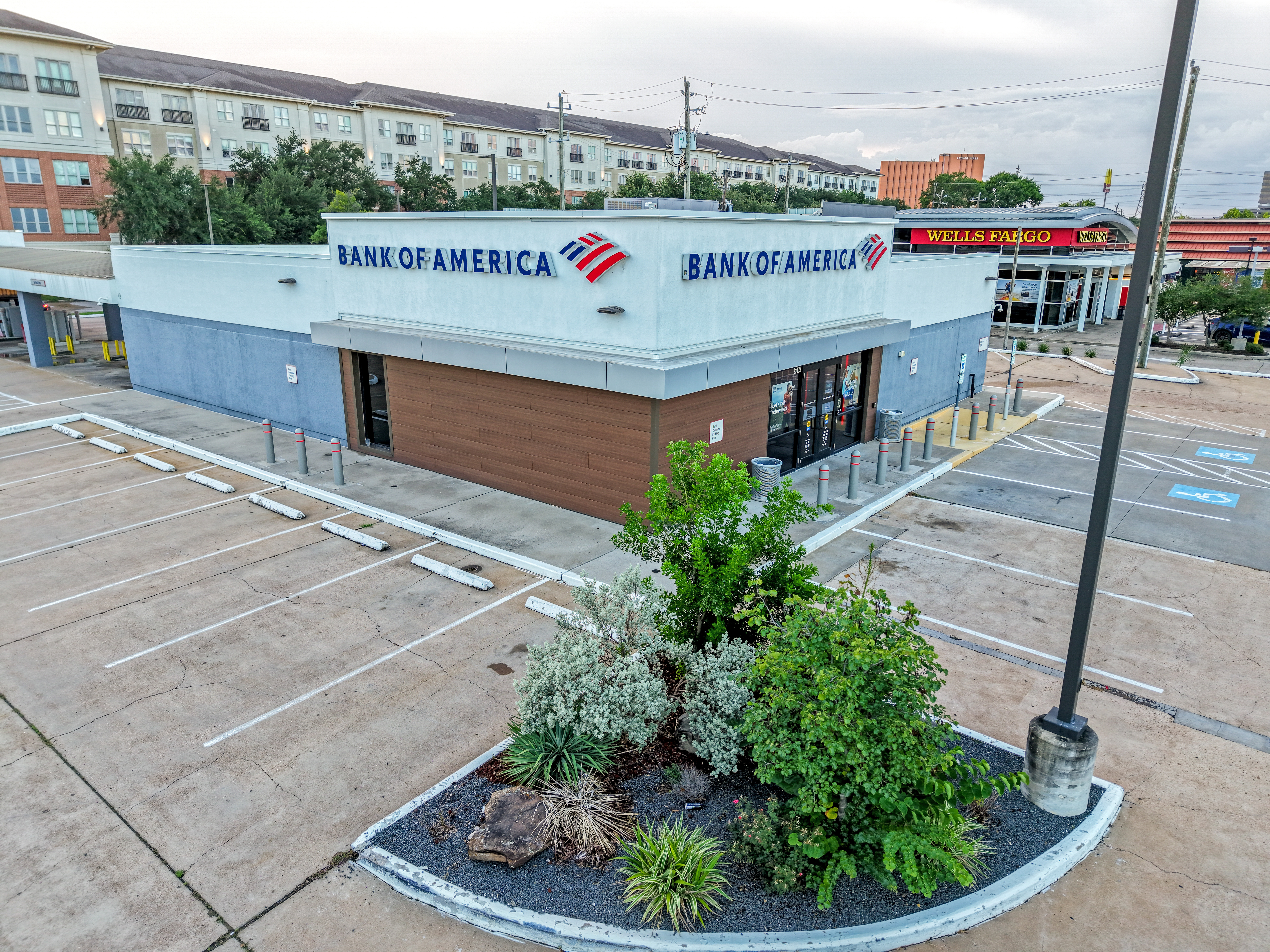 Aerial photograph of a Wells Fargo bank branch exterior
